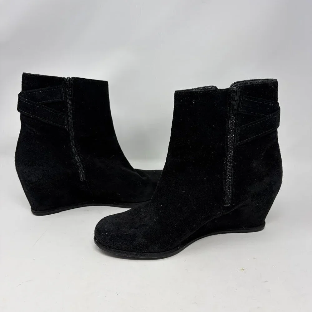 Stuart Weitzman women's suede Fitness wedges 8.5 M black ankle booties